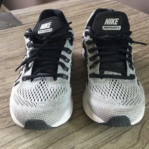 Nike Air Zoom Pegasus 32 Running Shoes
